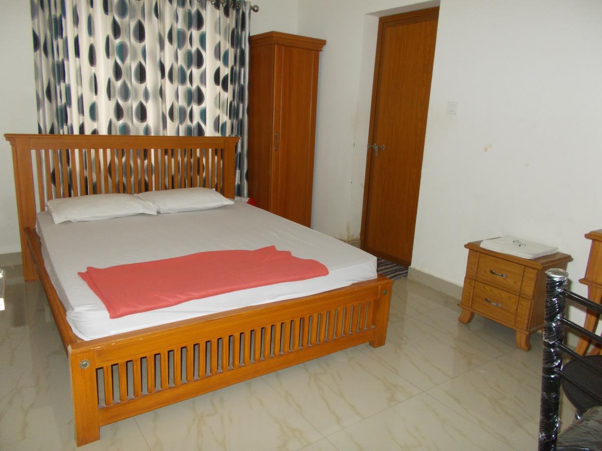 Sathya Inn กูรูวาเยอร์ ภายนอก รูปภาพ