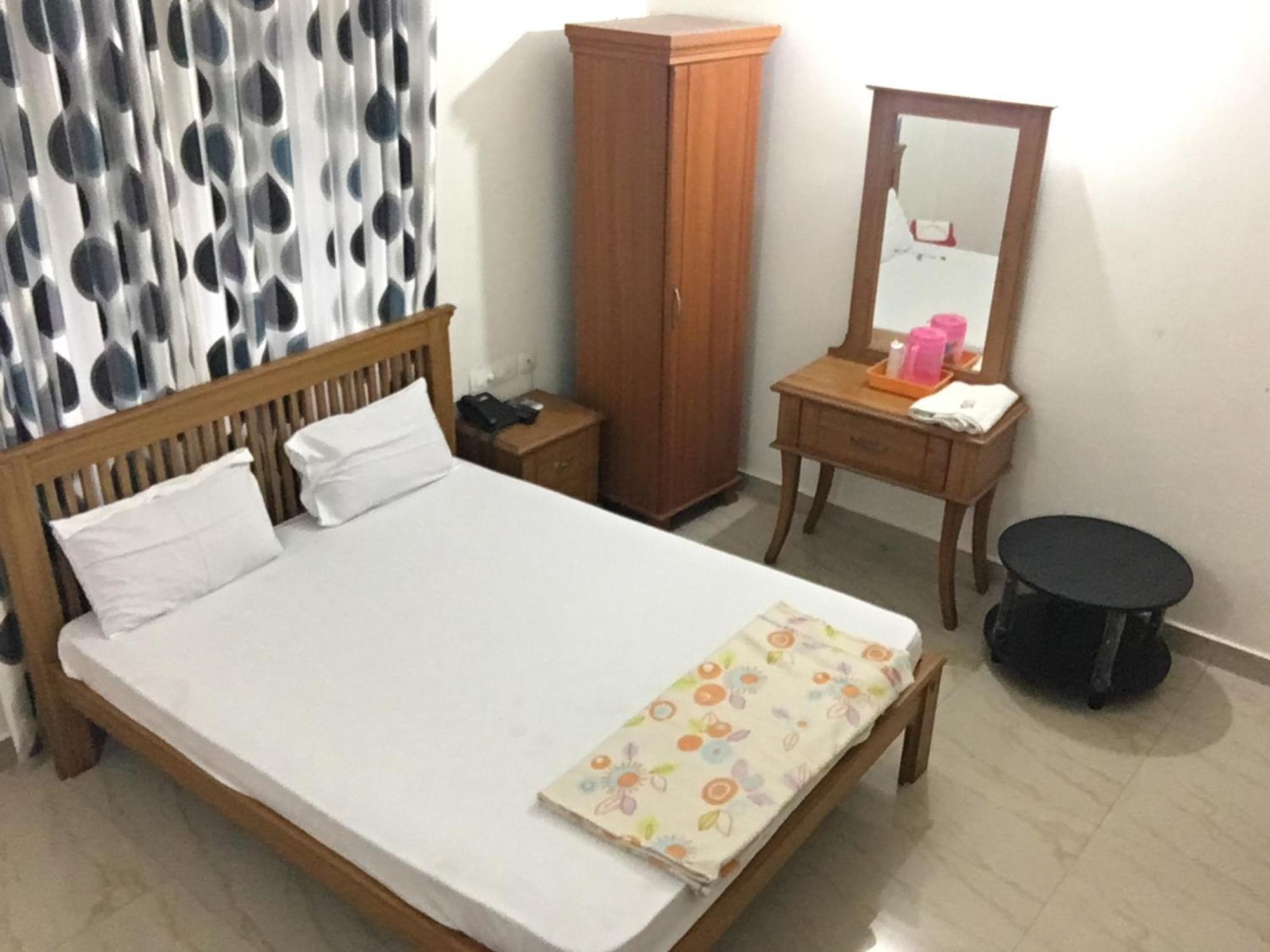 Sathya Inn กูรูวาเยอร์ ภายนอก รูปภาพ