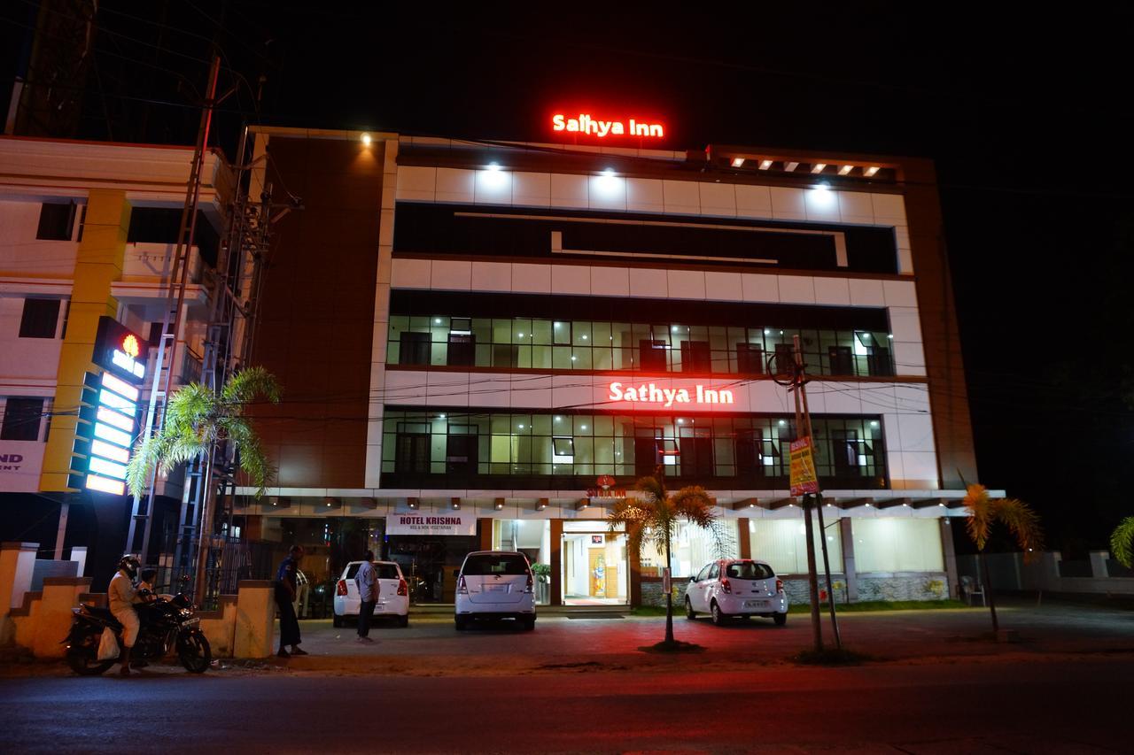 Sathya Inn กูรูวาเยอร์ ภายนอก รูปภาพ