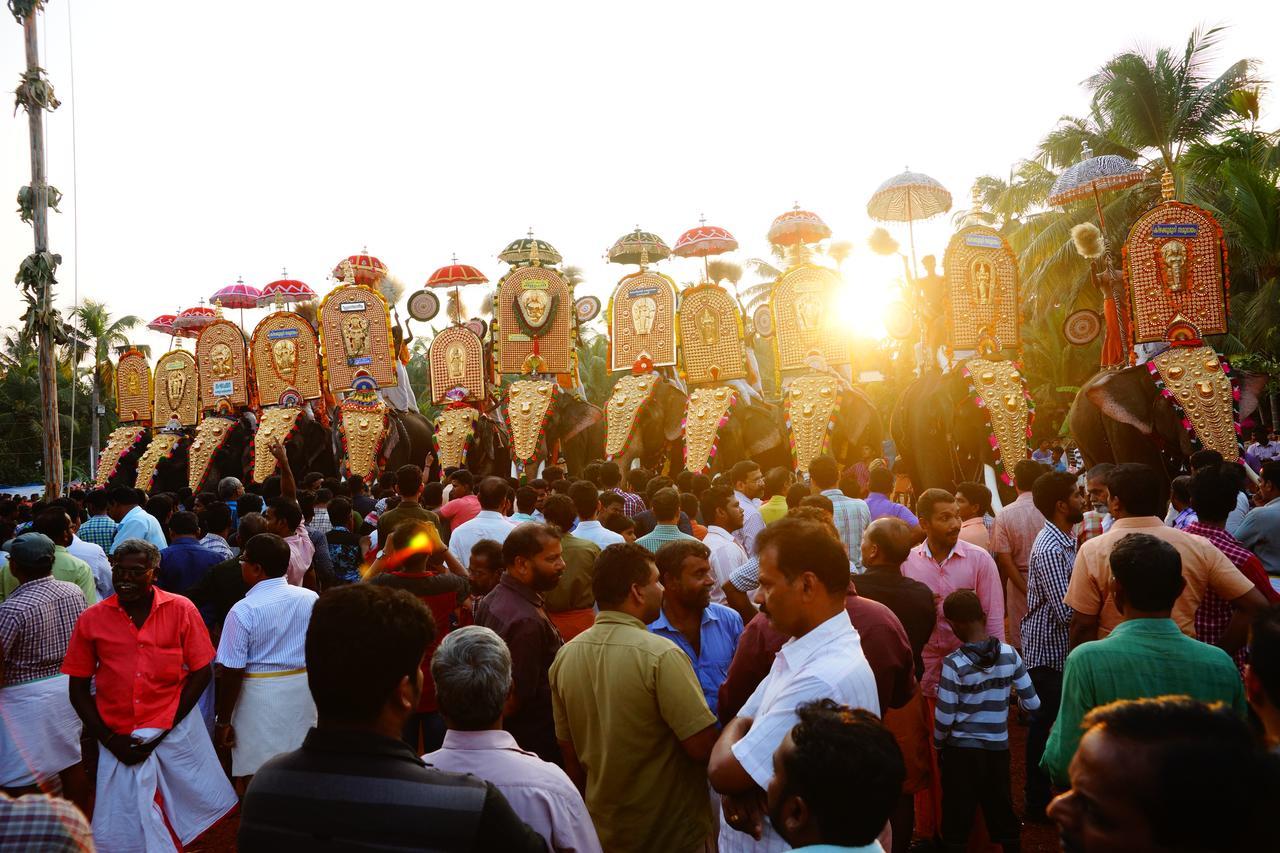 Sathya Inn กูรูวาเยอร์ ภายนอก รูปภาพ